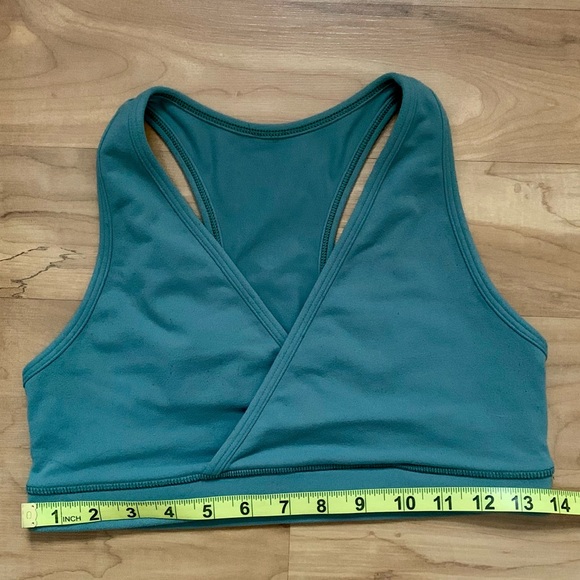 Classic Deep V Sports Bra: Lululemon - Picture 1 of 7